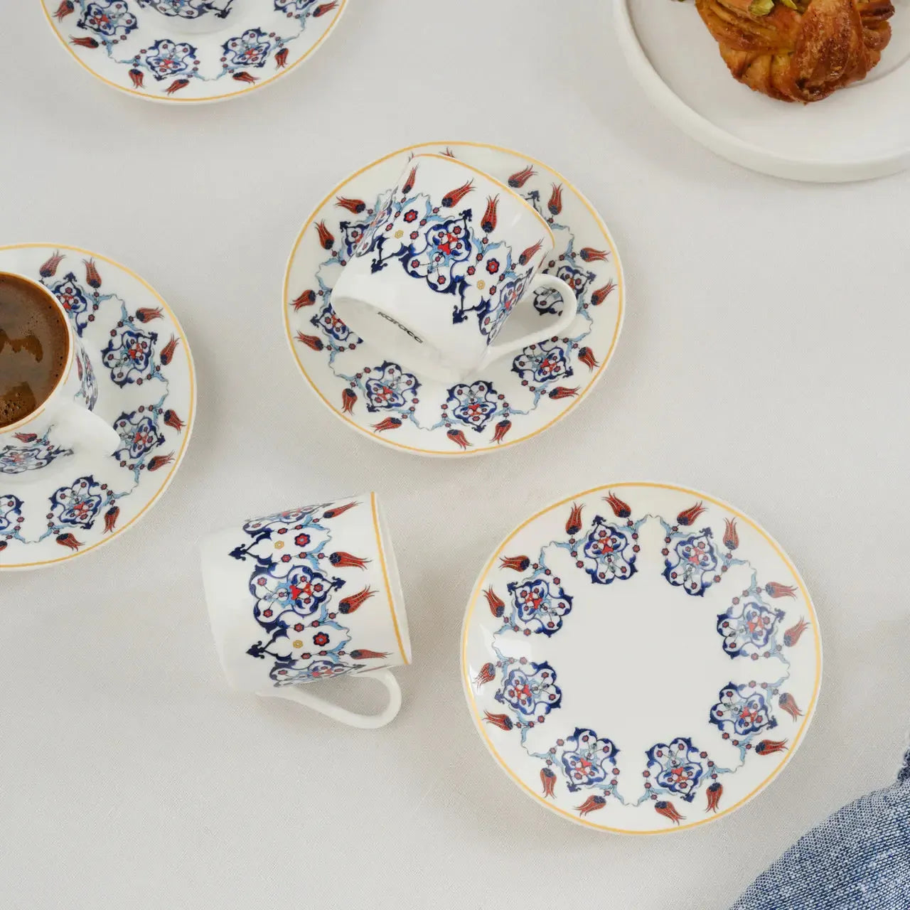 Karaca Haliç Hatay Rumi 12 Stuks Koffiekopjes Set – 6 Personen, Nieuwe Bone Porselein