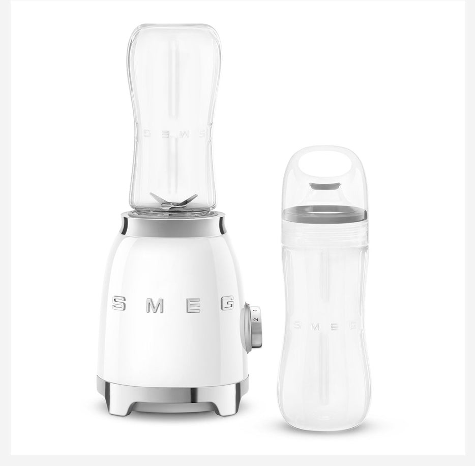 SMEG PBF01WHEU Witte Personal Blender – 300W, Compacte Smoothie Blender met 600ml Tritan Fles