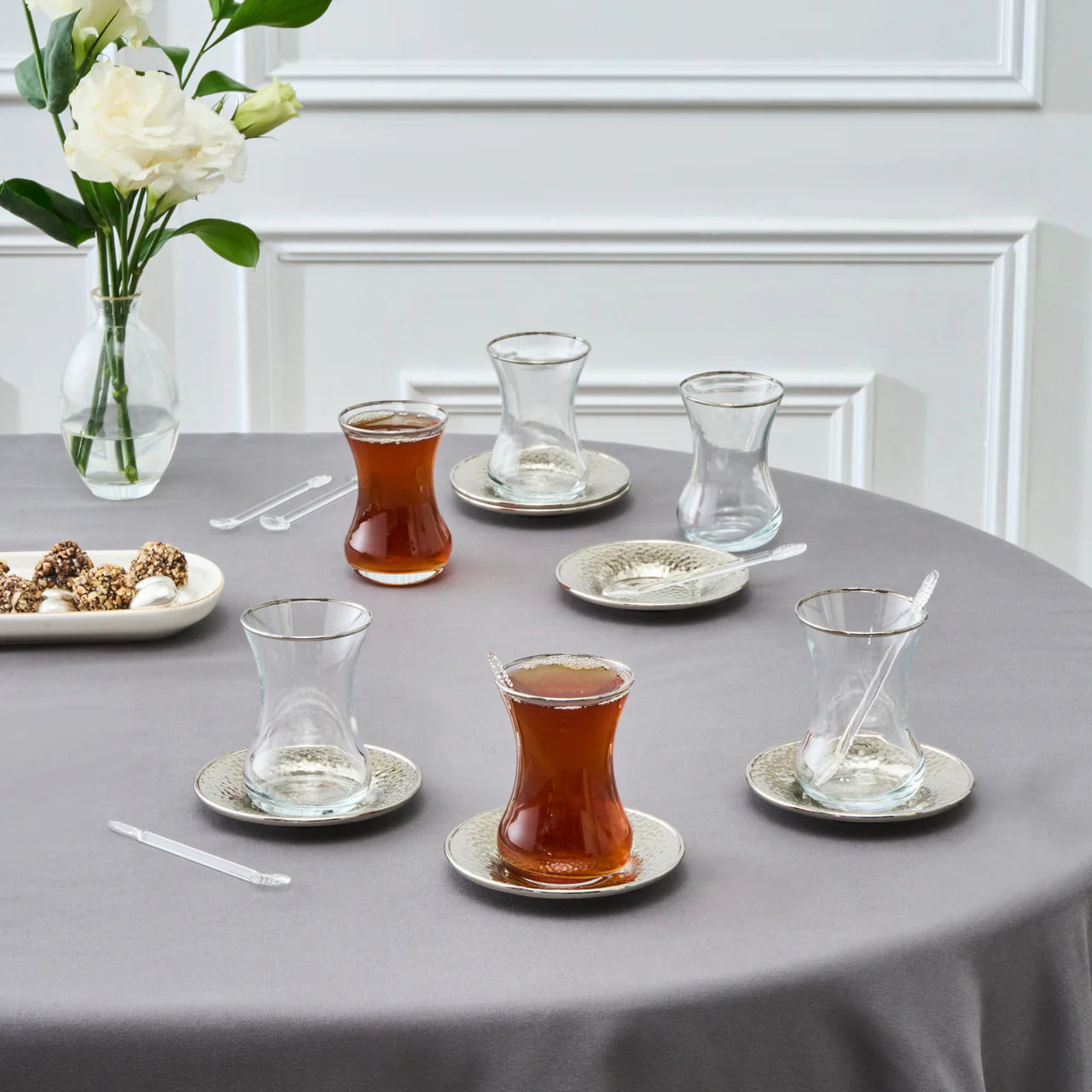 Karaca Ada Platin 6 Kişilik 18 Parça Çay Seti, Şık Cam ve Platin Detaylı
