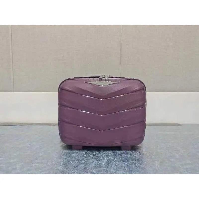 4 Parca Polipropilen Bavul Seti (20'' – 24'' – 28'' + Makyaj cantasi Pembe-Prenseshome Leyweg-Prenseshome Leyweg