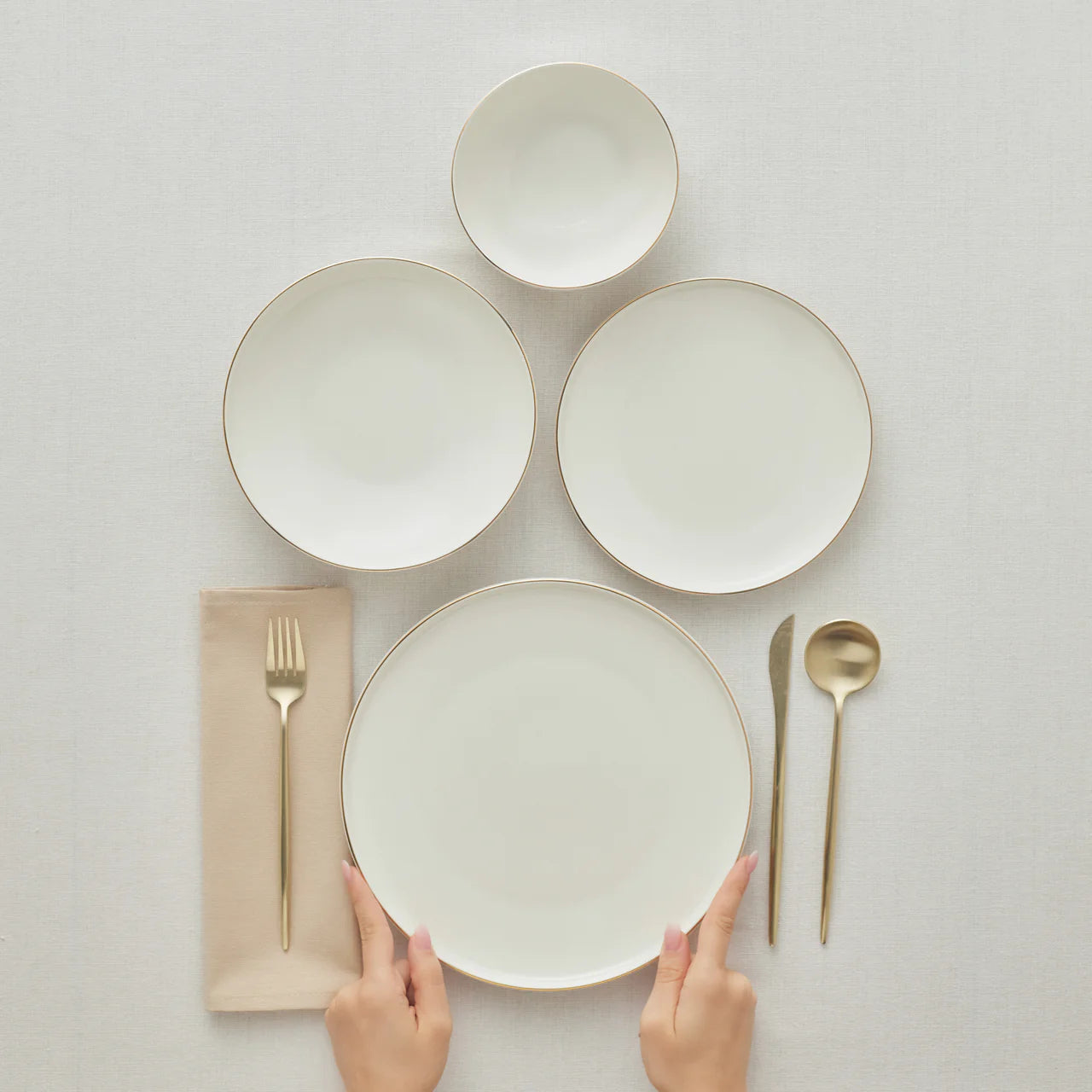 Karaca Stream Bone Meridian 24 Piece Dinner Set for 6 People – Gold