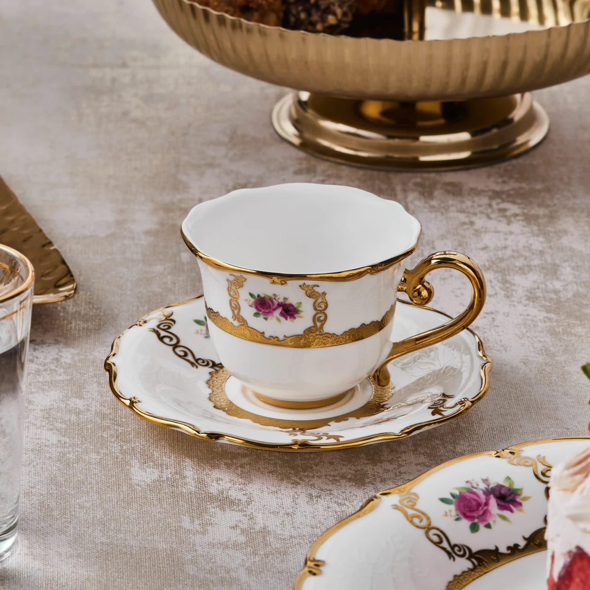 Karaca Royal Bone Elizabeth 6 Kişilik Kahve Fincanı Takımı – 90 ml
