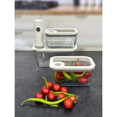 Newness Şarjlı Vakumlu Cam Saklama Kabı Seti – 4 Parça (2800 ml – 1450 ml – 910 ml + Vakum Makinesi)