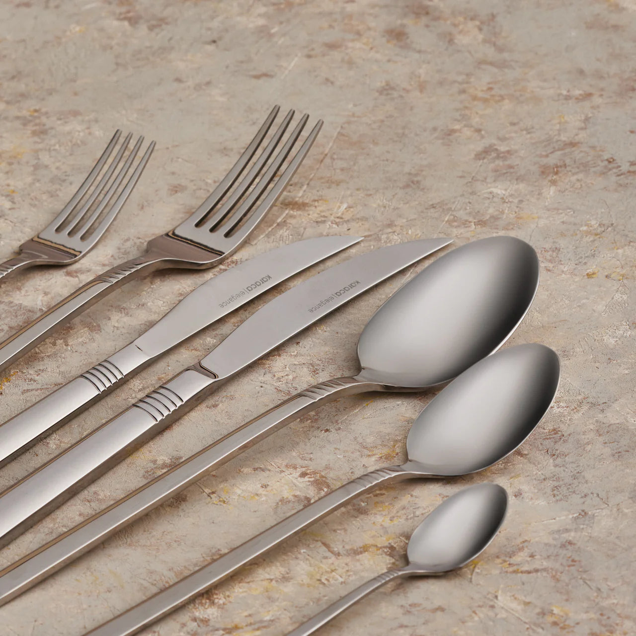 Karaca Nil 91 Stuks 18/10 Roestvrijstalen Vork Lepel Mes Set – Met Serviesset