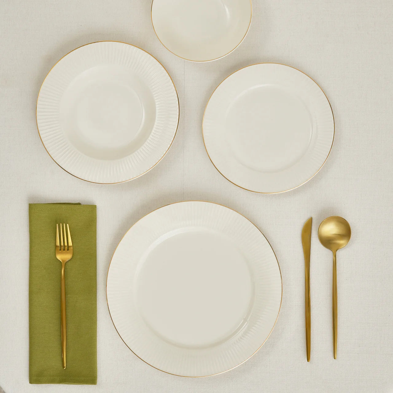 Karaca Stream Bone Massimo 24 Parça 6 Kişilik Yemek Takımı – Gold