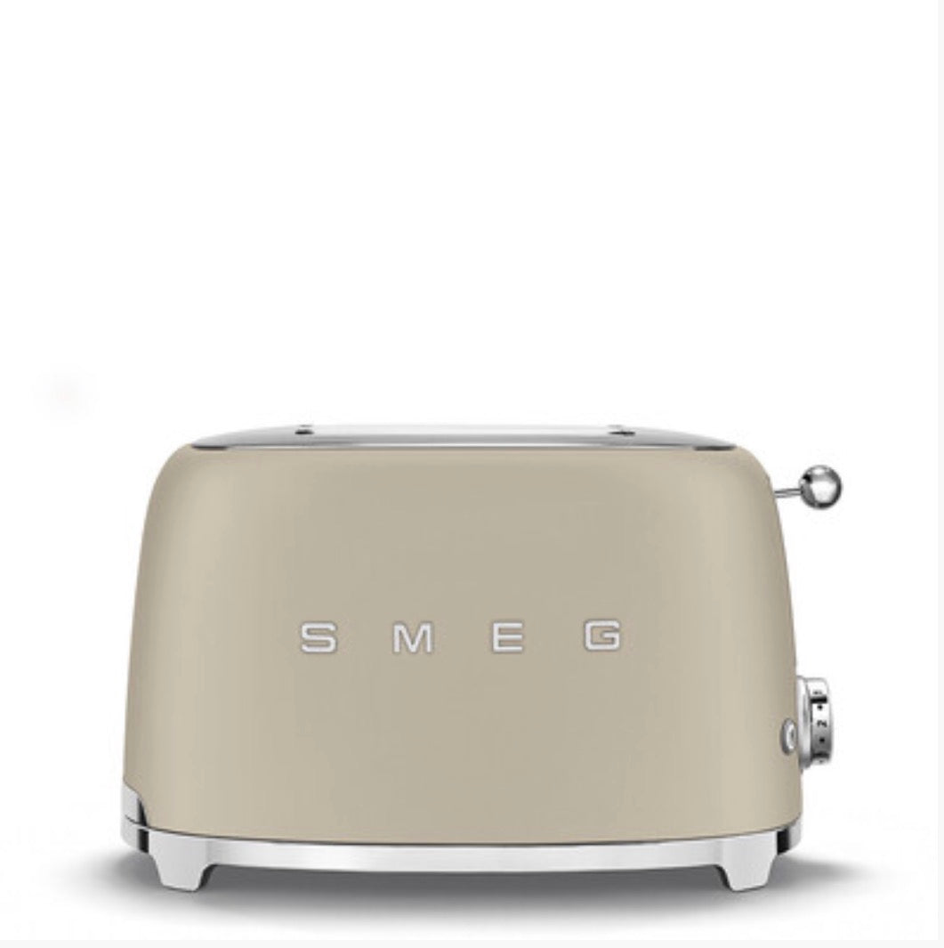 SMEG Ontbijtset Mat Crème 3-delig – Koffiezetapparaat, Waterkoker & Broodrooster