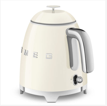 Smeg KLF05CREU Creme Mini Kettle – 0.8 Litre Kompakt Su Isıtıcı
