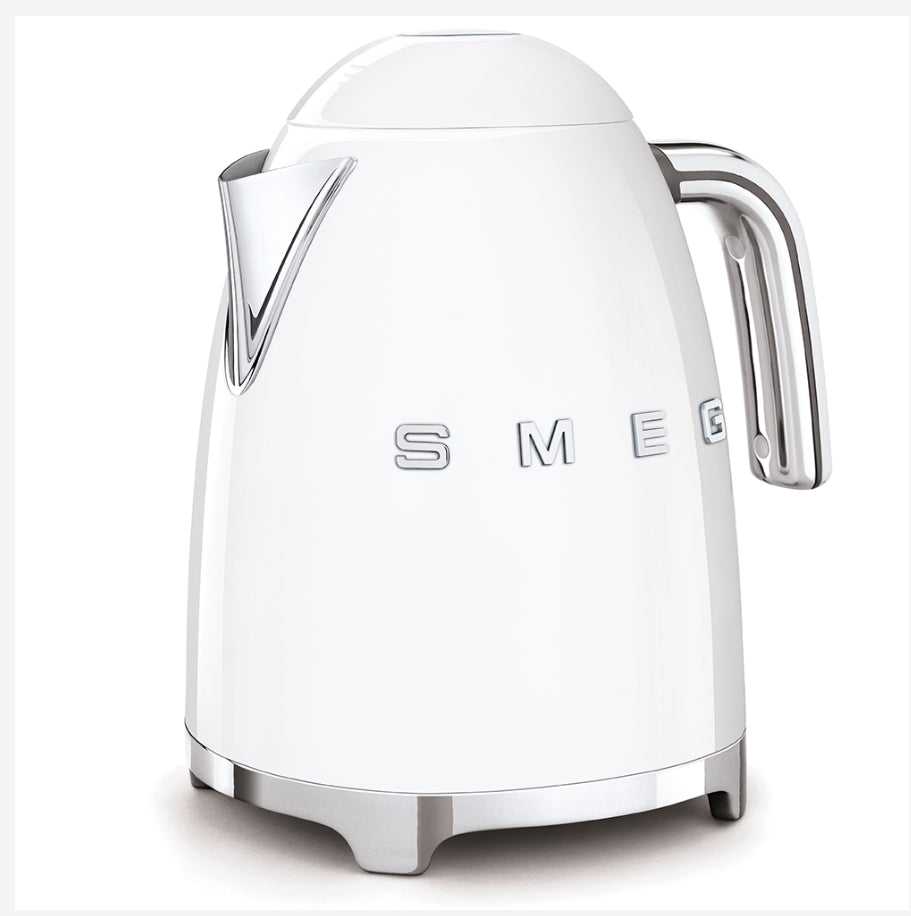 SMEG KLF03WHEU 1.7L Elektrikli Su Isıtıcısı – Beyaz, Retro Tasarım
