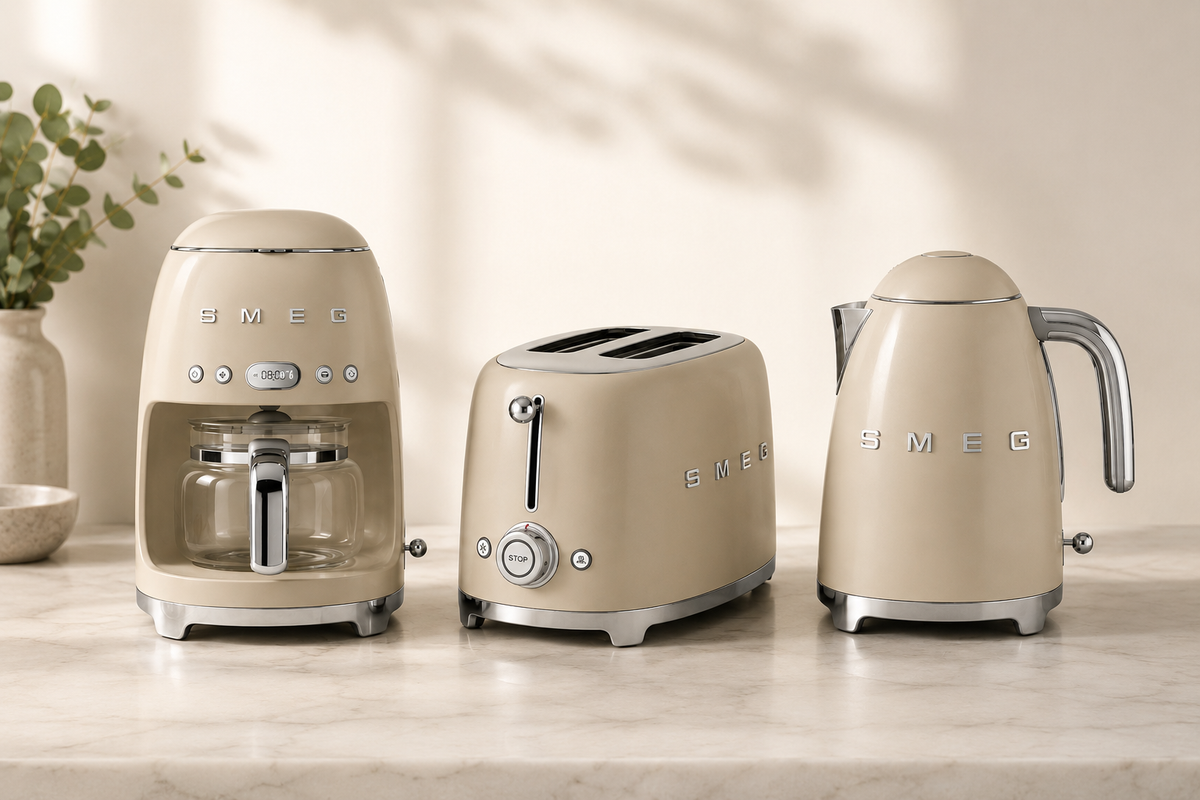 SMEG Ontbijtset Mat Crème 3-delig – Koffiezetapparaat, Waterkoker & Broodrooster