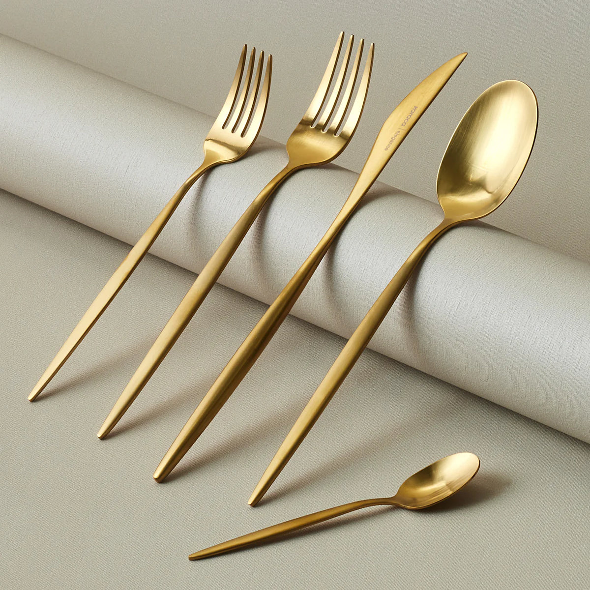 Karaca Lizbon Matte Gold 30 Parça 6 Kişilik Çatal Kaşık Bıçak Takımı