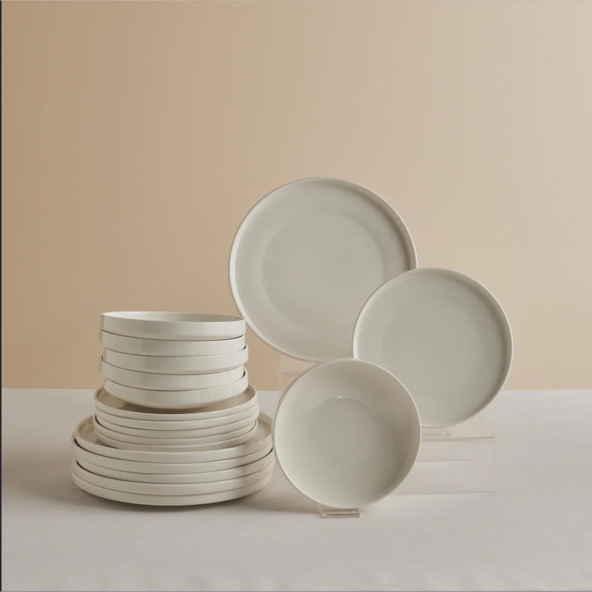 Karaca Felix 6 Person 18 Piece Porcelain Dinner Set - White
