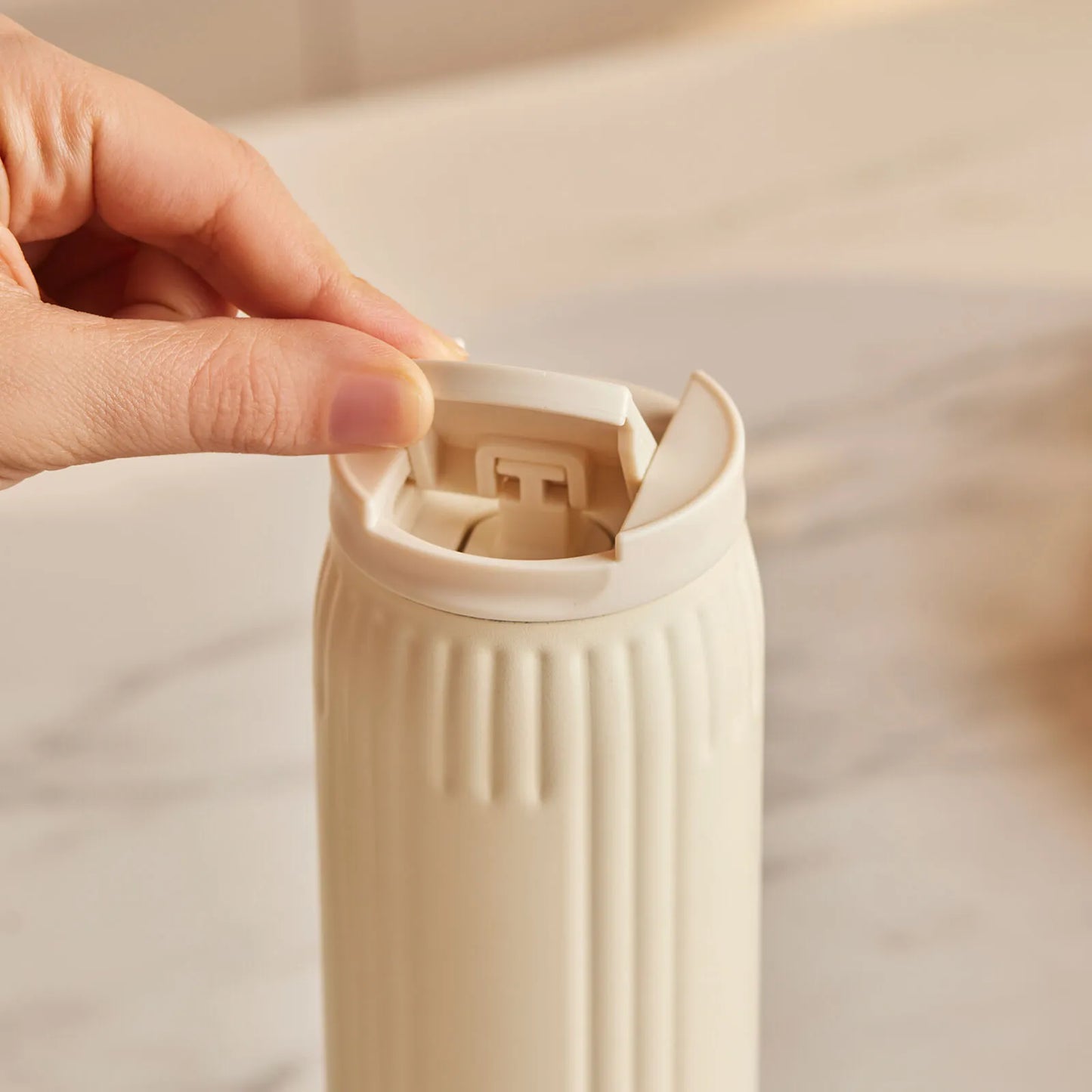 Karaca Rimo 600 ml Stalen Thermosfles – Lekvrij, 8 Uur Warm, 6 Uur Koud, Crème