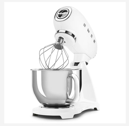 Smeg 50’ler Tarzı Beyaz Stand Mikser – 800W, 4.8 L Paslanmaz Çelik Hazne