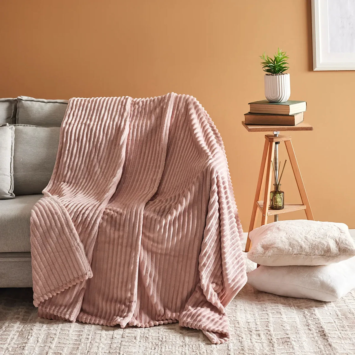 Karaca Ruby Stripe Wellsoft Tweepersoonsdeken – Roze, Zacht en Warm