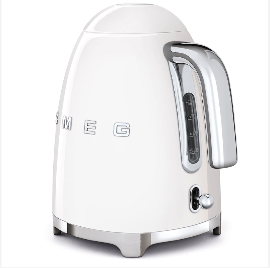 SMEG KLF03WHEU 1.7L Elektrikli Su Isıtıcısı – Beyaz, Retro Tasarım