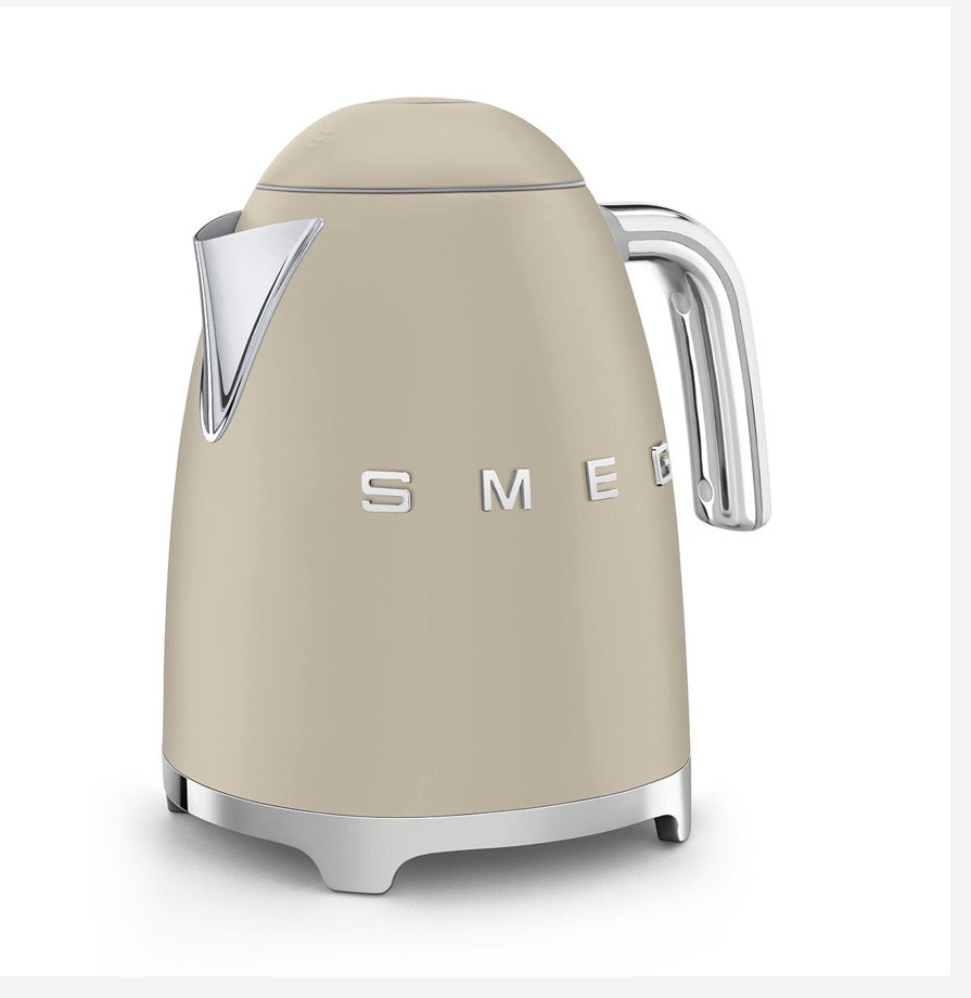 SMEG Ontbijtset Mat Crème 3-delig – Koffiezetapparaat, Waterkoker & Broodrooster