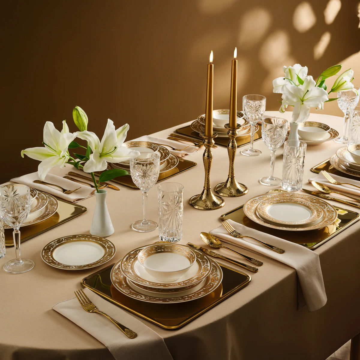 Karaca Elegance Bone Isola 24 Parça 6 Kişilik Yemek Takımı – Bone China, Çok Renkli