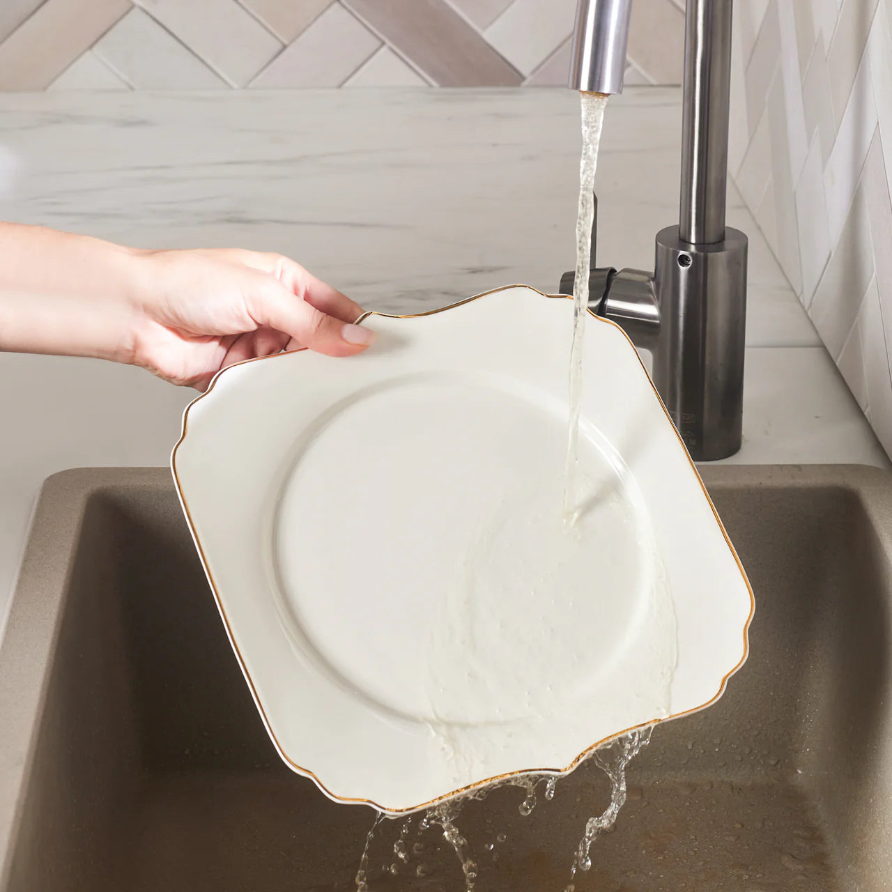 Karaca Stream Bone Vintage 24 Piece Dinner Set for 6 People – Gold