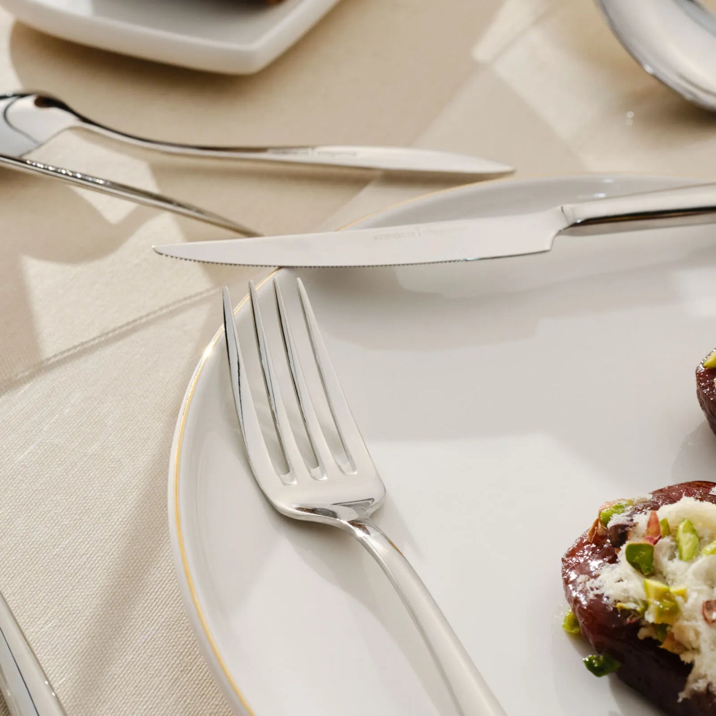 Karaca Elegance Novara 84-delige 12-persoons vork-lepel-mes set – 18/10 roestvrij staal