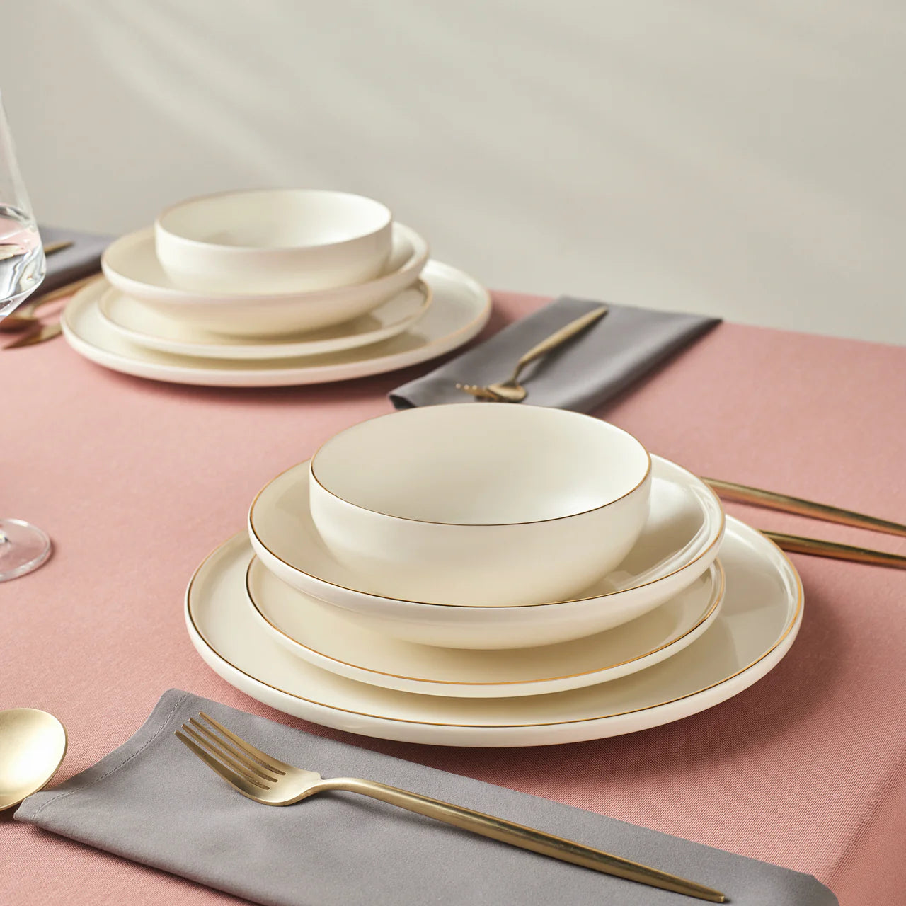 Karaca Stream Bone Meridian 24 Piece Dinner Set for 6 People – Gold