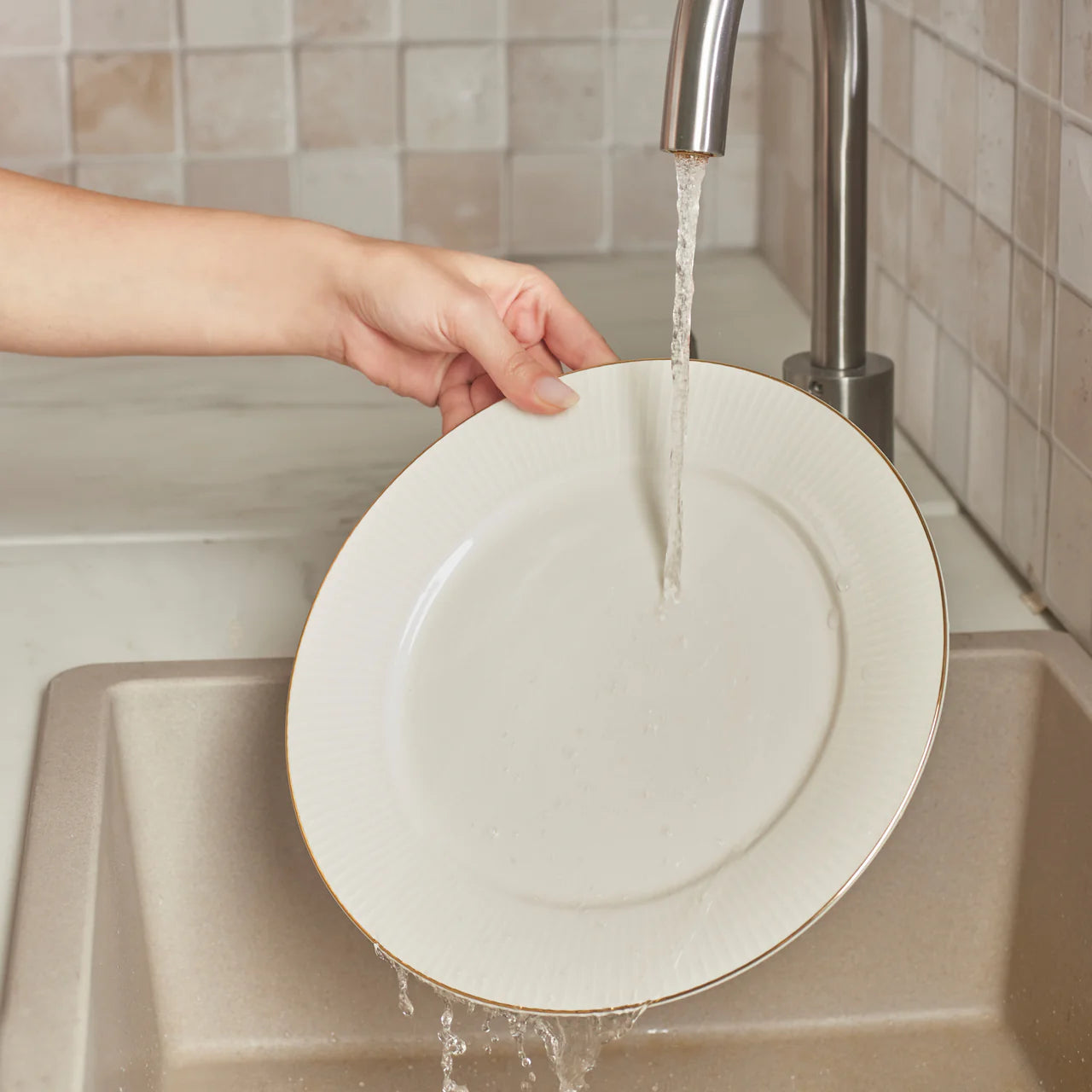 Karaca Stream Bone Massimo 24 Parça 6 Kişilik Yemek Takımı – Gold