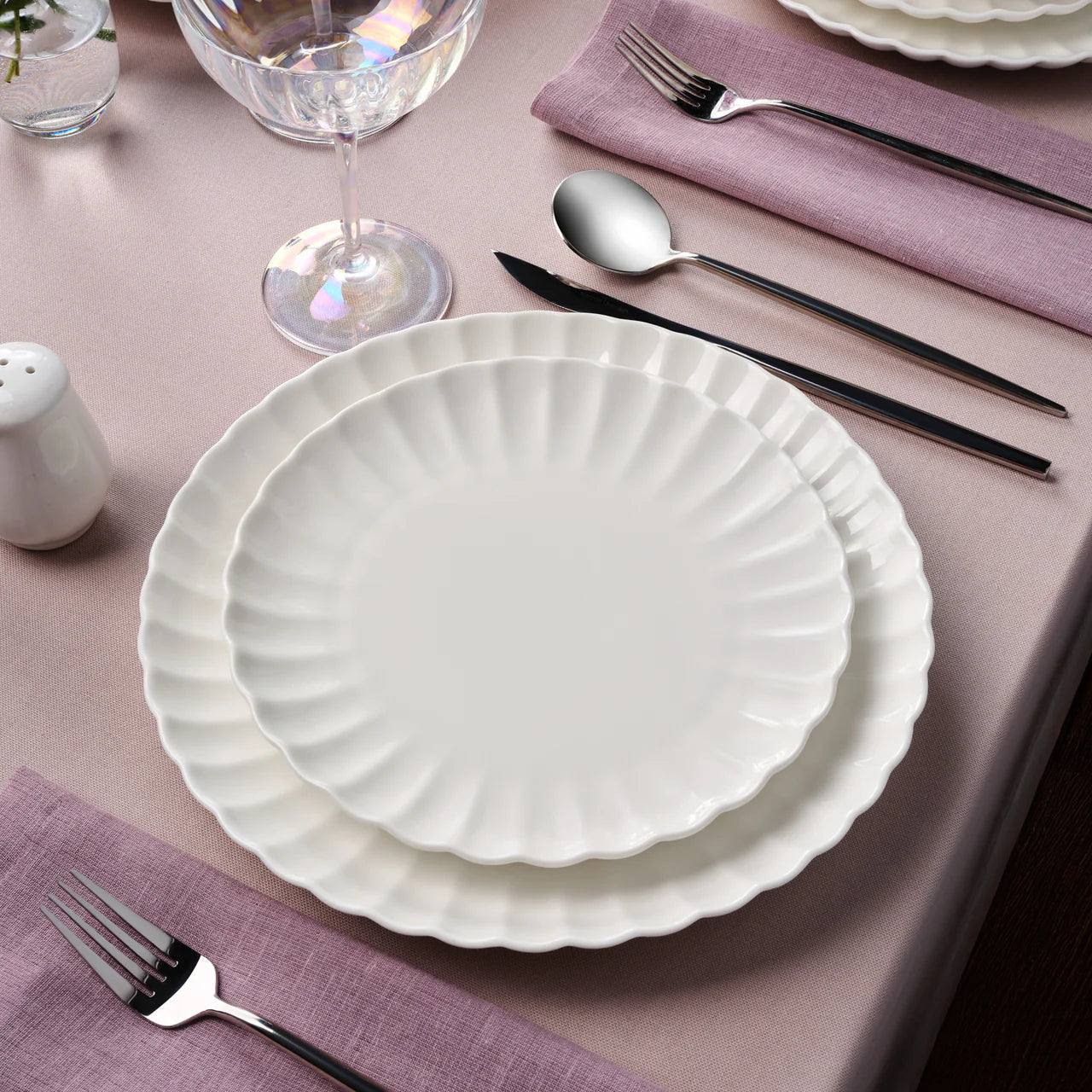 Karaca Stream Bone Umbrella 53-delig 12-persoons servies Wit