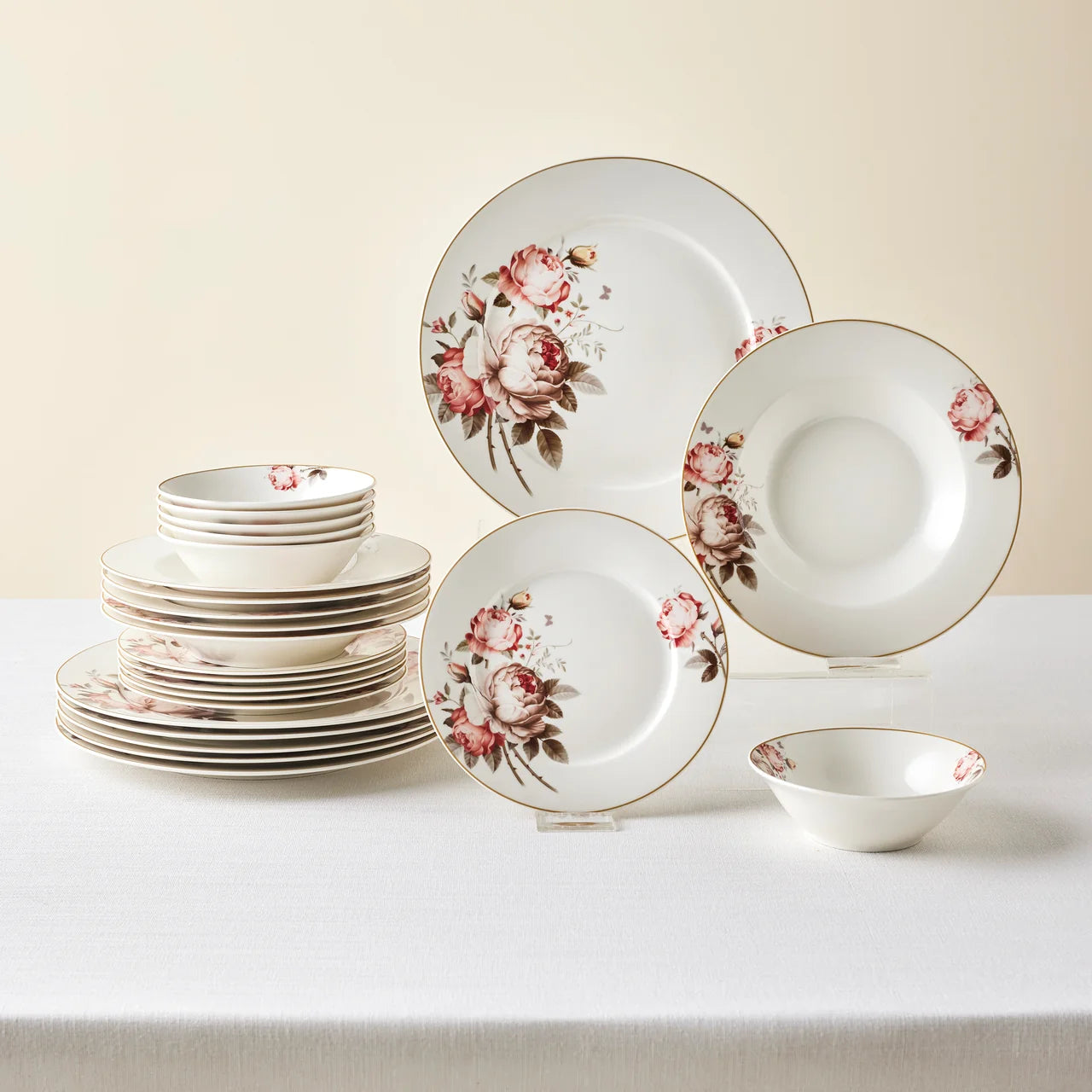 Karaca Bone China Rosie 24 Parça 6 Kişilik Yemek Takımı – Çok Renkli Çiçek Desenli