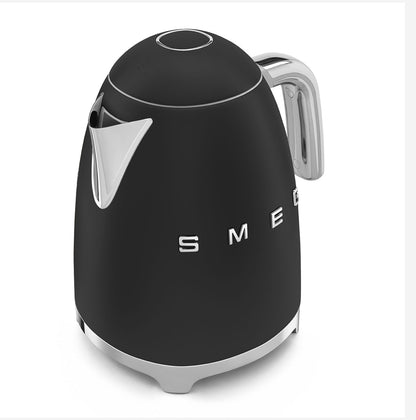 SMEG KLF03BLEU 1.7L Elektrikli Su Isıtıcısı – Soft Opening, Retro Siyah