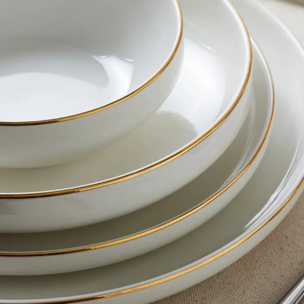 Karaca Streamline Saturn 19 Parça 4 Kişilik Gold Detaylı Porselen Yemek Takımı-Yemek Takimi-Prenseshome Leyweg-Prenseshome Leyweg