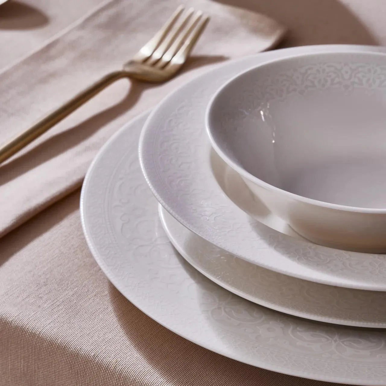 Karaca New Dome Porselen 6 Kişilik 24 Parça Sofra Takımı – Beyaz Zarafet-Yemek Takimi-Prenseshome Leyweg-Prenseshome Leyweg