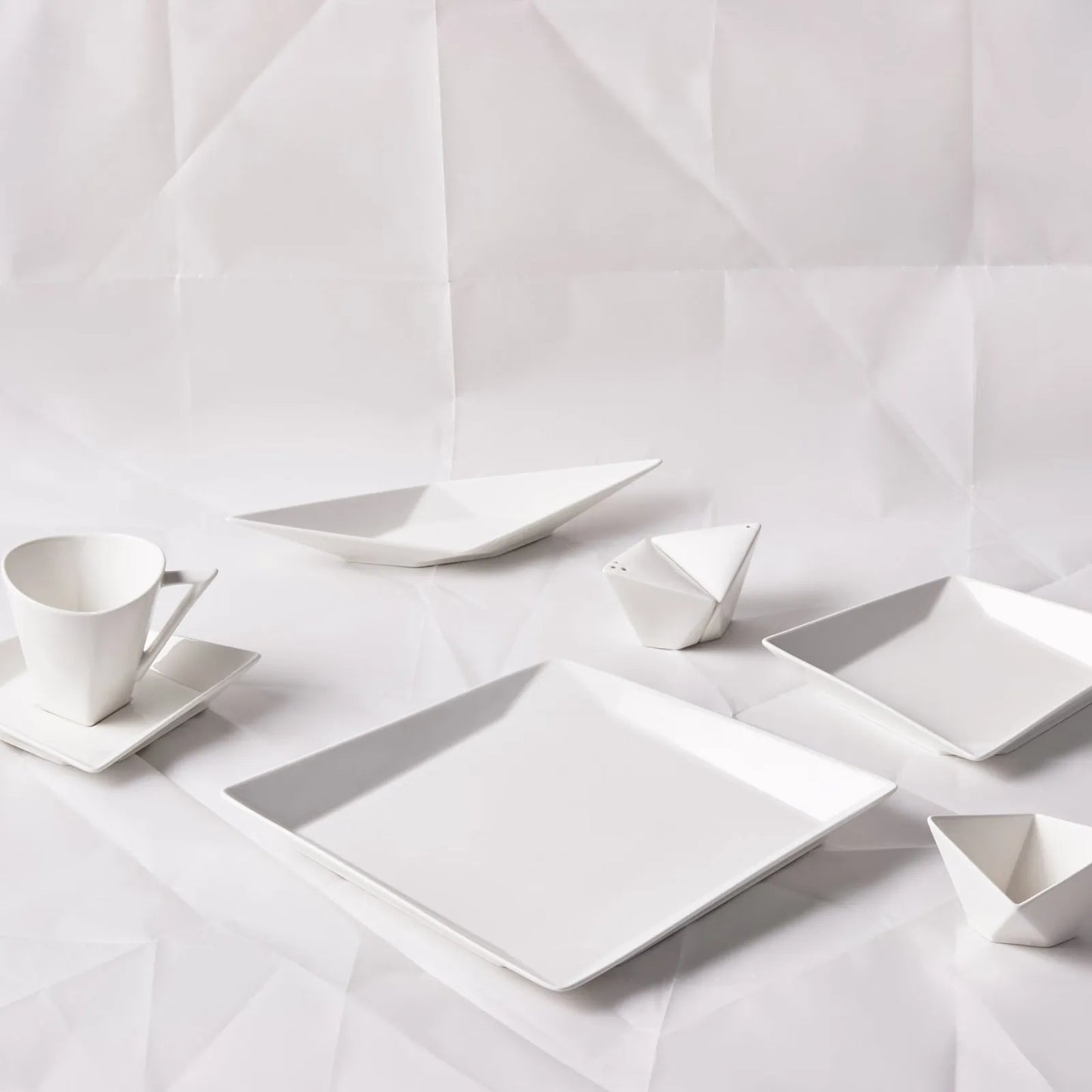 Karaca Origami 26 Parça Porselen Kahvaltı Seti – Kare Tasarım, Good Design Ödüllü-Yemek Takimi-Prenseshome Leyweg-Prenseshome Leyweg