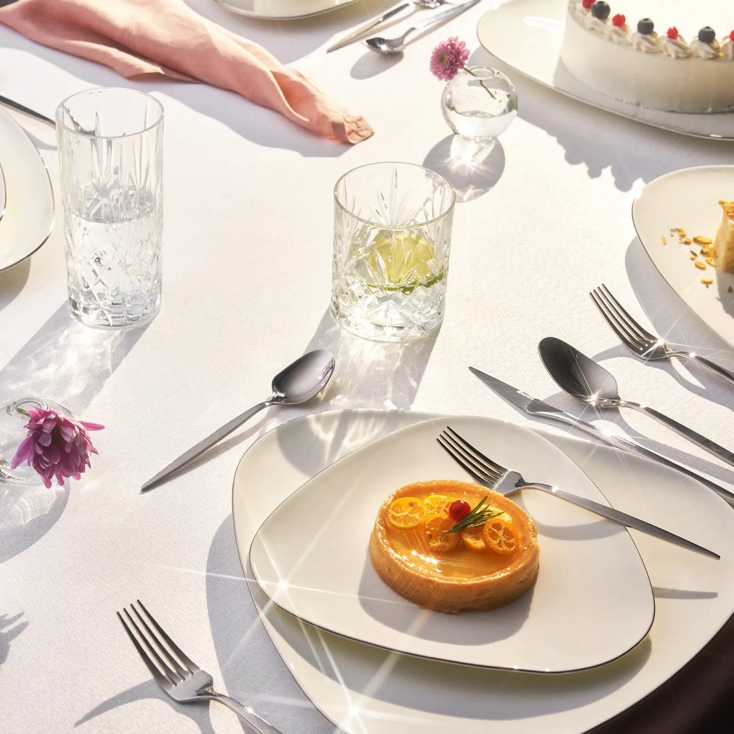 Karaca 316 Elegance Thor Platin 84 Parça 12 Kişilik Çatal Kaşık Bıçak Takımı-Sofra ürünleri-Prenseshome Leyweg-Prenseshome Leyweg