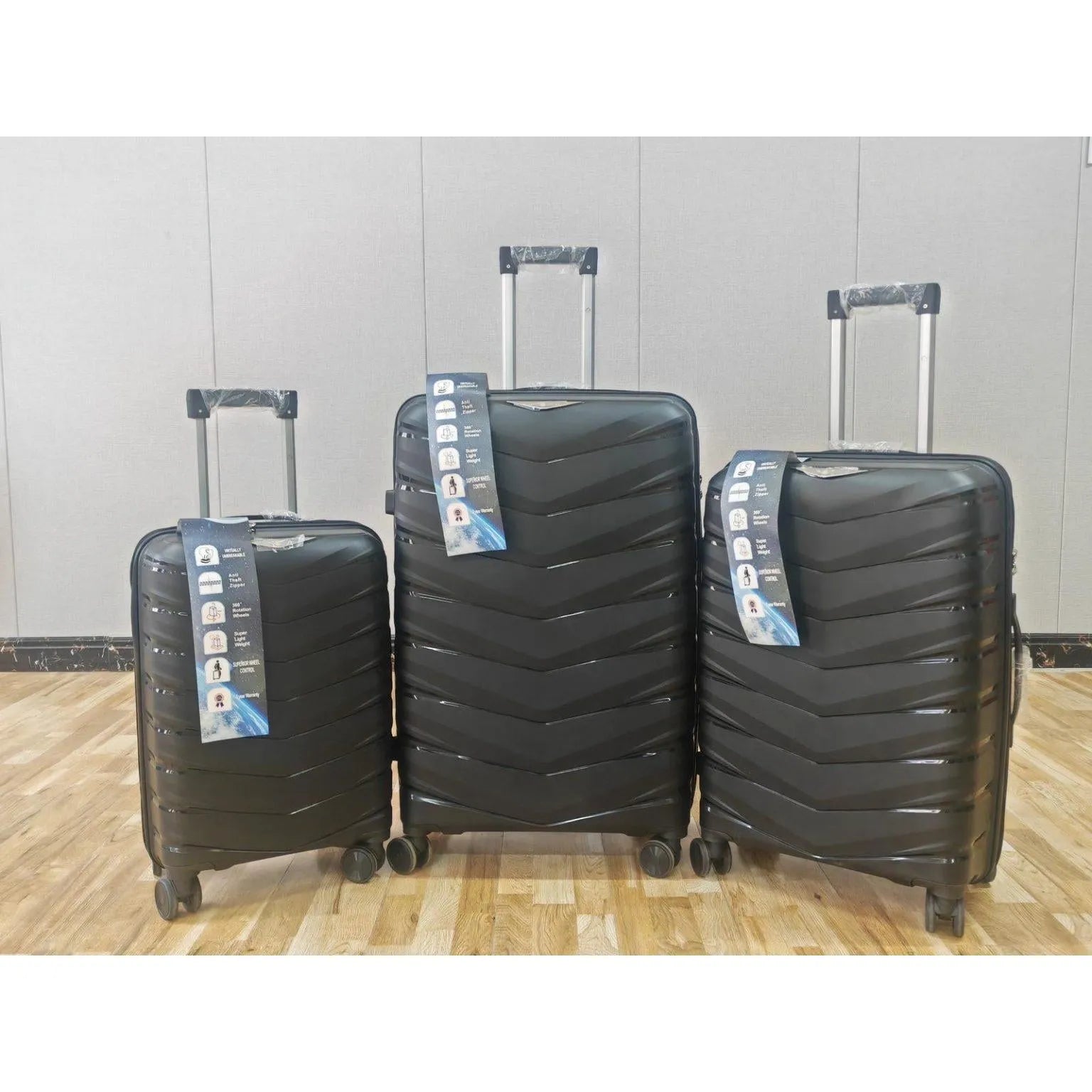 4 Parca Polipropilen Bavul Seti (20'' – 24'' – 28'' + Makyaj cantasi Siyah-Prenseshome Leyweg-Prenseshome Leyweg