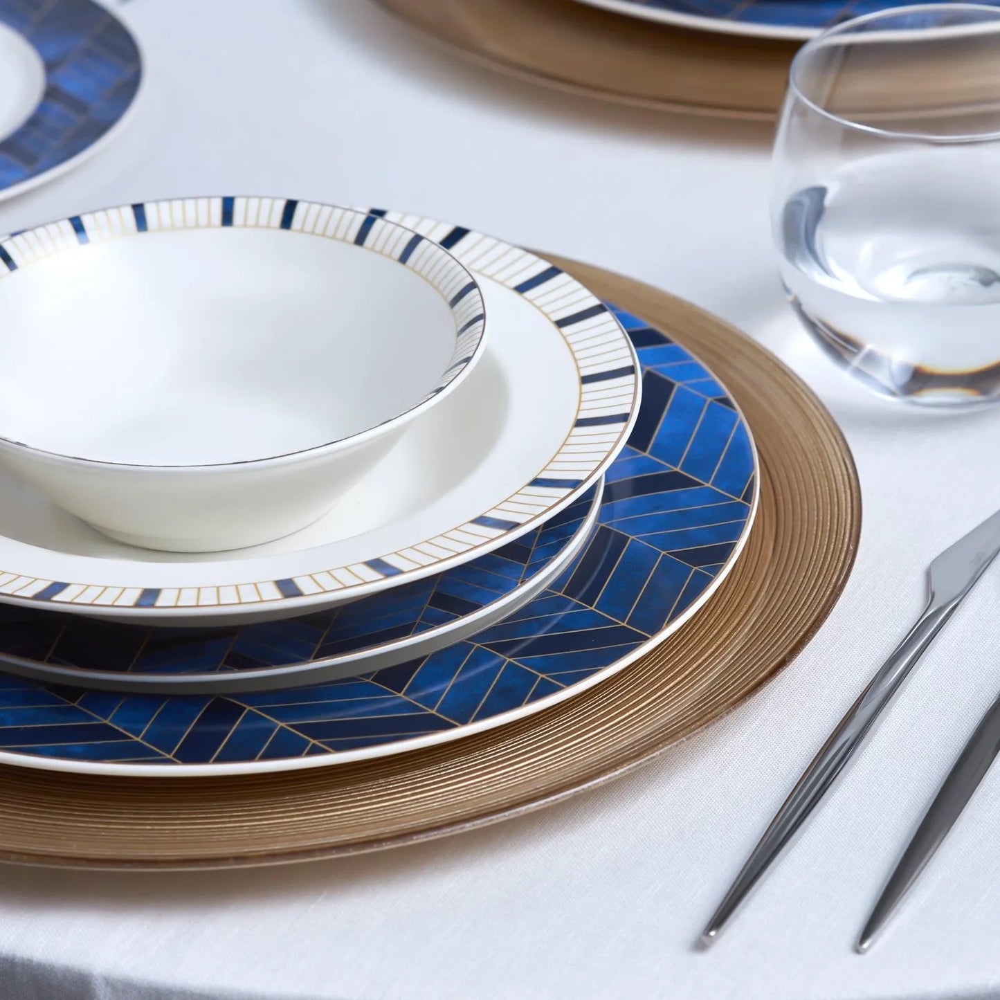 Karaca Safir Porselen 24 Parça Yemek Takımı – Sofralara Zarif Bir Dokunuş-Yemek Takimi-Prenseshome Leyweg-Prenseshome Leyweg