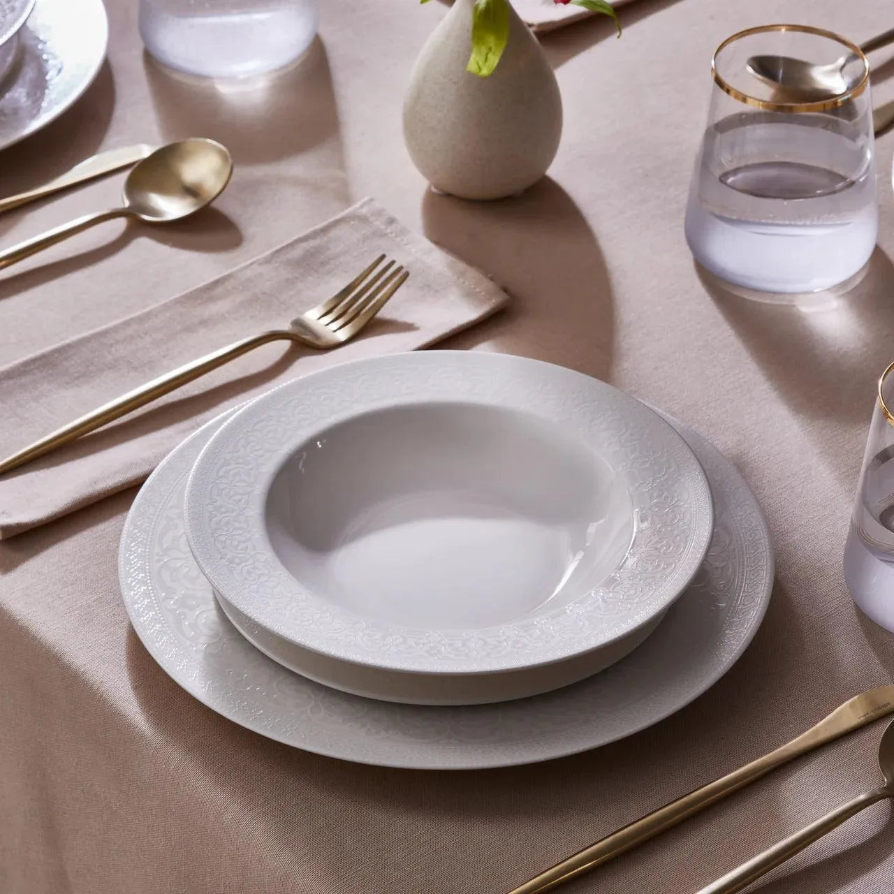 Karaca New Dome Porselen 6 Kişilik 24 Parça Sofra Takımı – Beyaz Zarafet-Yemek Takimi-Prenseshome Leyweg-Prenseshome Leyweg