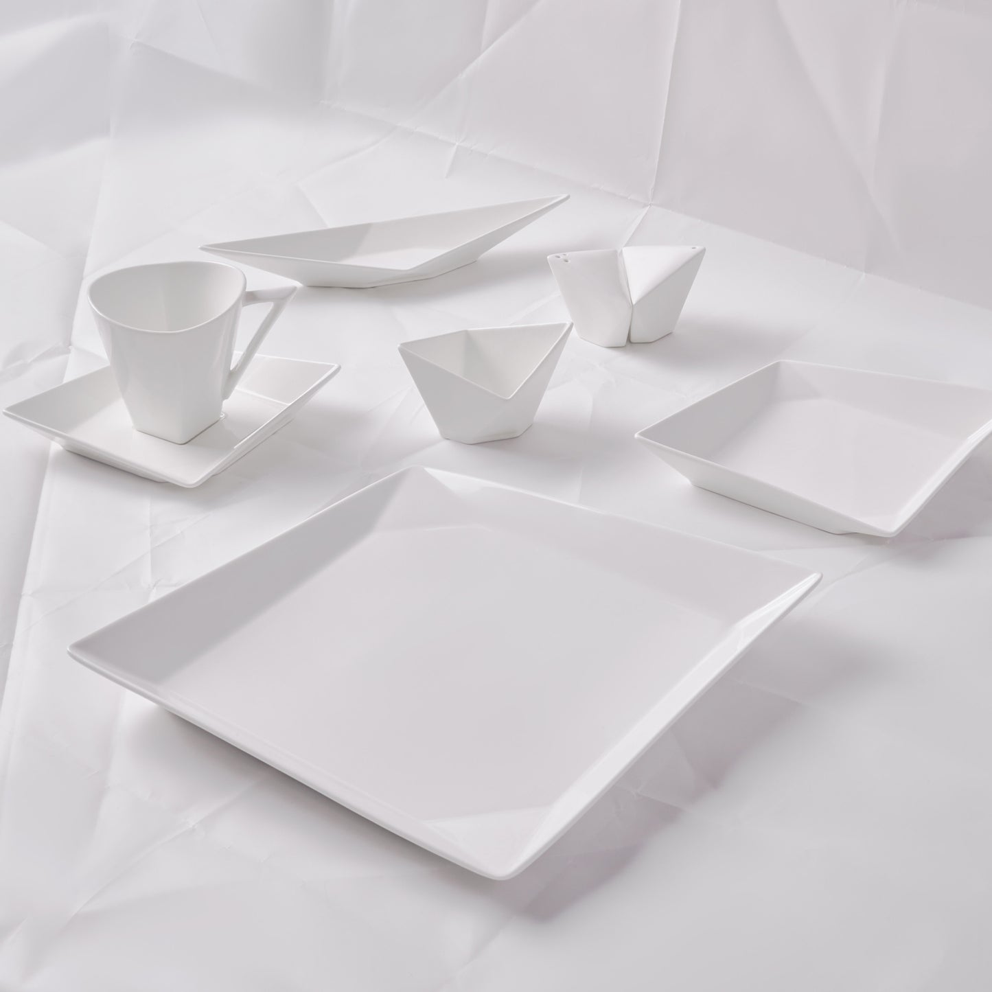 Karaca Origami 26 Parça Porselen Kahvaltı Seti – Kare Tasarım, Good Design Ödüllü-Yemek Takimi-Prenseshome Leyweg-Prenseshome Leyweg
