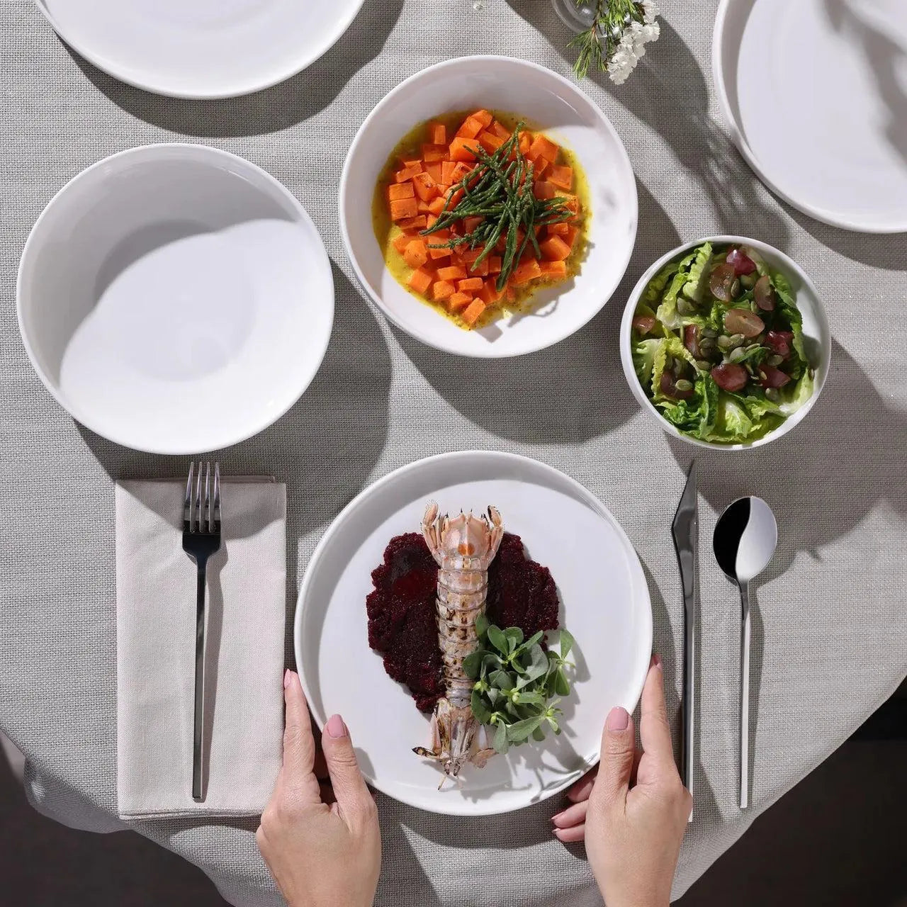 Karaca Felix 6 Kişilik 18 Parça Porselen Yemek Takımı - Beyaz-Yemek Takimi-Prenseshome Leyweg-Prenseshome Leyweg