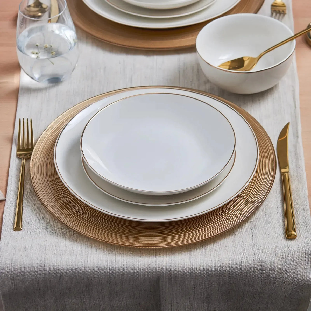 Karaca Leon Gold 24 Parça 6 Kişilik Porselen Yemek Takımı-Yemek Takimi-Prenseshome Leyweg-Prenseshome Leyweg